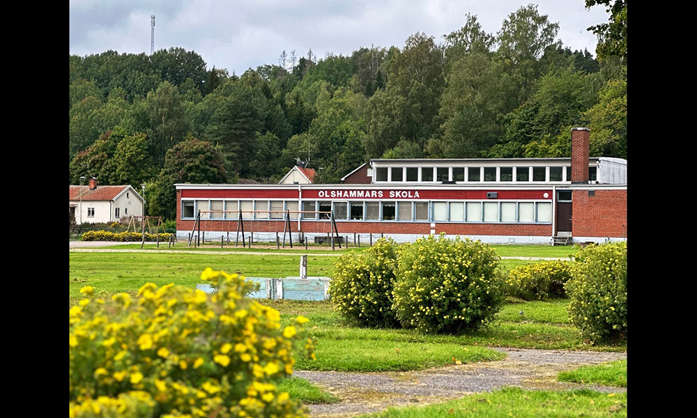 Olshammars förskola – byggnaden och omgivningarna.