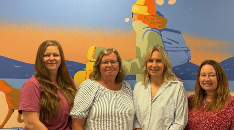 Bild på pedagogerna. Från vänster: Frida Ohlsson Engblad, förskollärare, Marianne Persson Sjölander, barnskötare, Monica Hellström, rektor samt Kristina Strand, specialpedagog. 